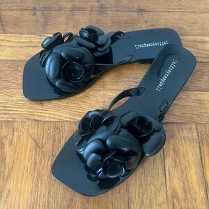 WORN ONCE Jeffrey Campbell USA 10 Black Floralee Jelly Flip Flop Floral Sandals
